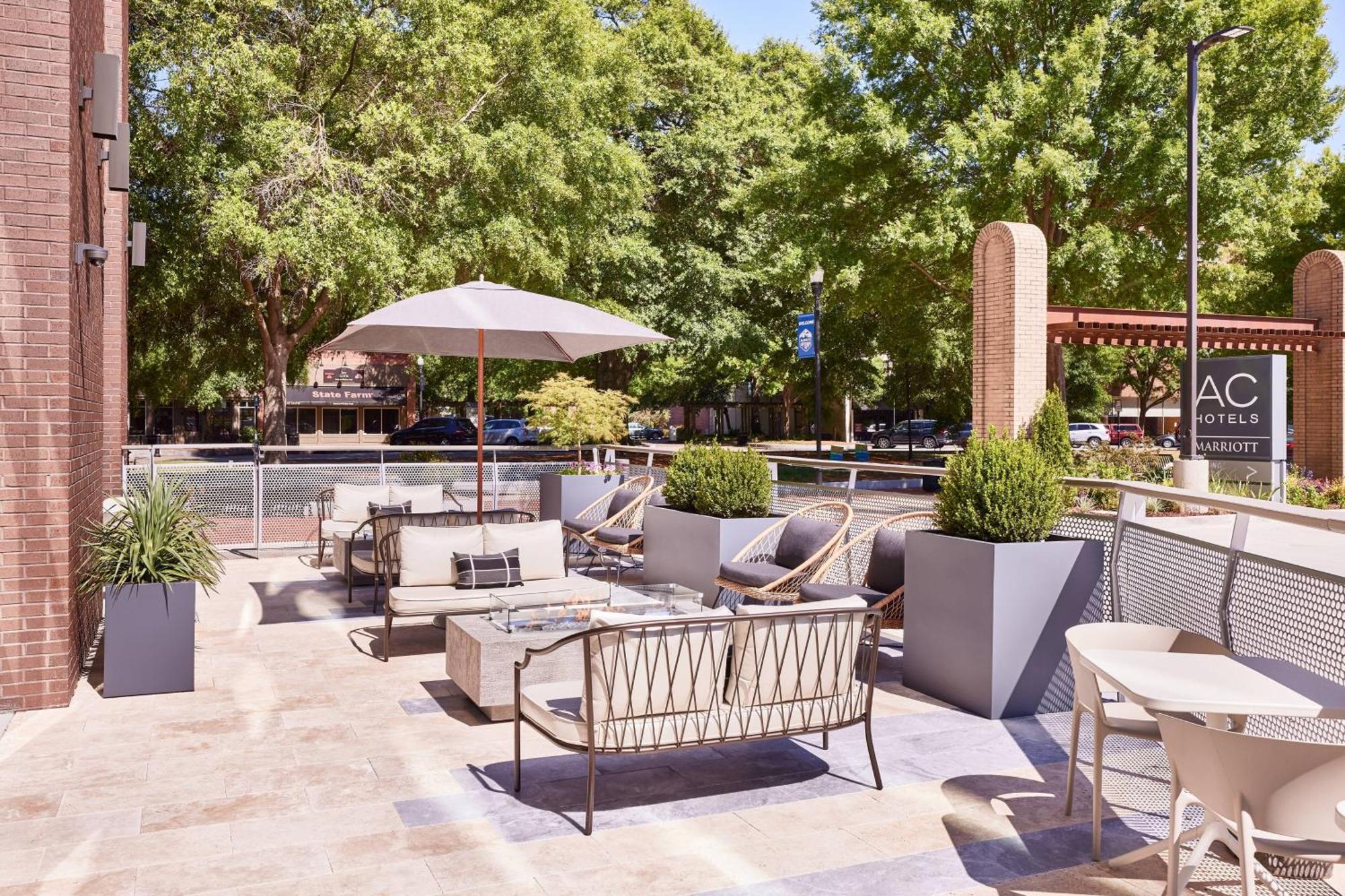 Ac Hotel By Marriott Columbus Downtown Εξωτερικό φωτογραφία
